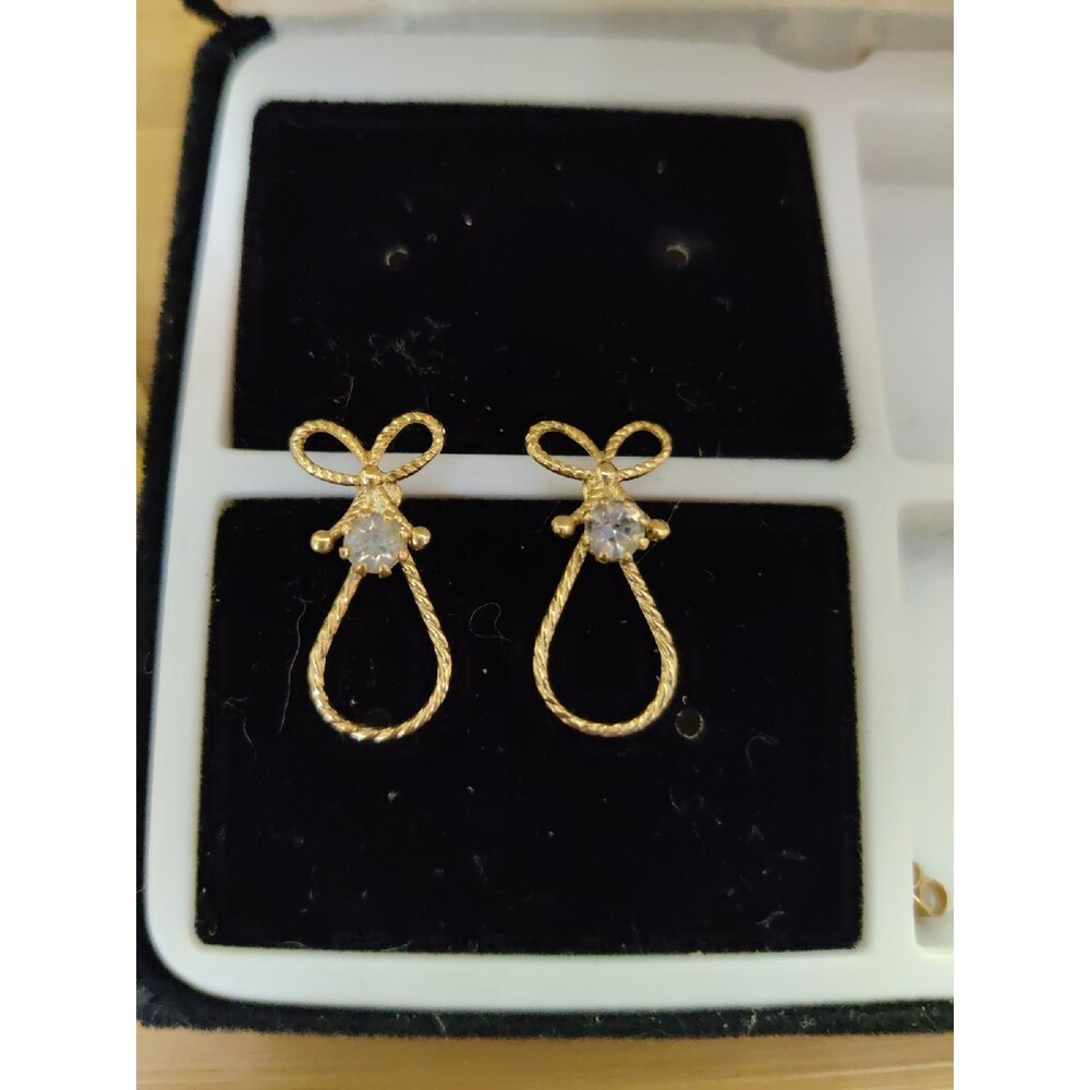 Gold Tone Rhinestone Earrings